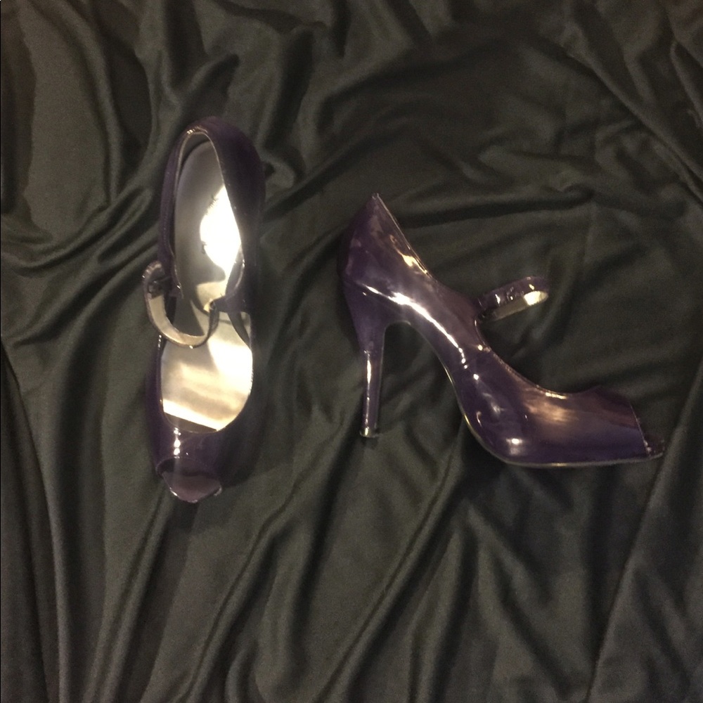 Purple heels size 9